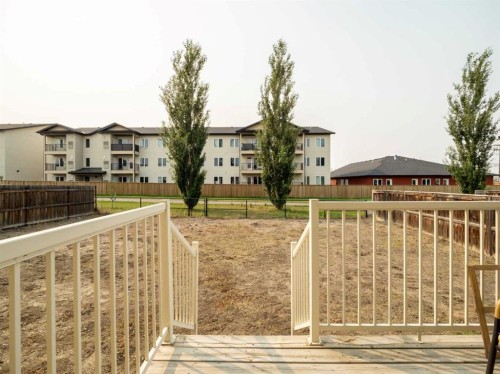 486 Mary Cameron Crescent North, Lethbridge, AB - Outdoor