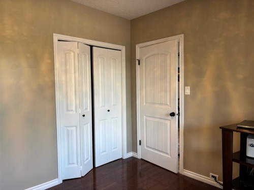 314 Coulee Springs Terrace South, Lethbridge, AB - Indoor Photo Showing Other Room