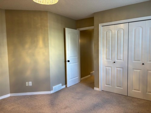 314 Coulee Springs Terrace South, Lethbridge, AB - Indoor Photo Showing Other Room