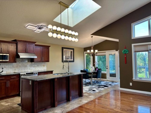 314 Coulee Springs Terrace South, Lethbridge, AB - Indoor Photo Showing Kitchen With Double Sink