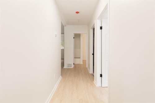 1803 5A Avenue North, Lethbridge, AB - Indoor Photo Showing Other Room