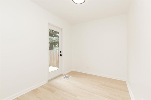 1803 5A Avenue North, Lethbridge, AB - Indoor Photo Showing Other Room