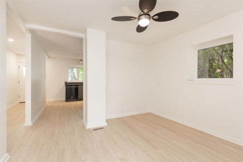 1803 5A Avenue North, Lethbridge, AB - Indoor Photo Showing Other Room