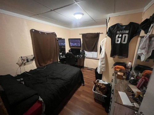 1815 2 Avenue North, Lethbridge, AB - Indoor Photo Showing Other Room