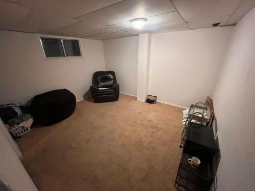 1815 2 Avenue North, Lethbridge, AB - Indoor