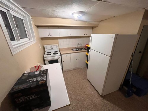 1815 2 Avenue North, Lethbridge, AB - Indoor