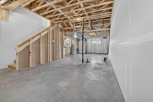 2720 16 Avenue, Coaldale, AB - Indoor Photo Showing Other Room