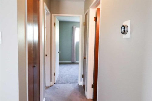 71 Laval Boulevard West, Lethbridge, AB - Indoor Photo Showing Other Room