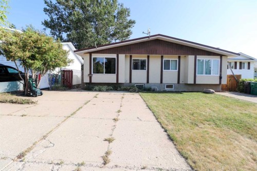71 Laval Boulevard West, Lethbridge, AB - Outdoor