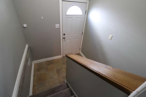 71 Laval Boulevard West, Lethbridge, AB - Indoor Photo Showing Other Room