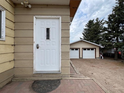 85026 Range Road 194, Rural Lethbridge County, AB - Outdoor With Exterior