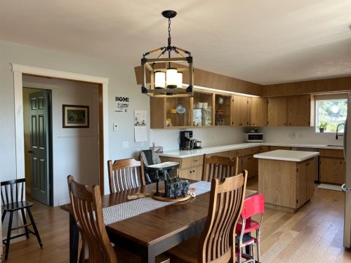 85026 Range Road 194, Rural Lethbridge County, AB - Indoor Photo Showing Dining Room