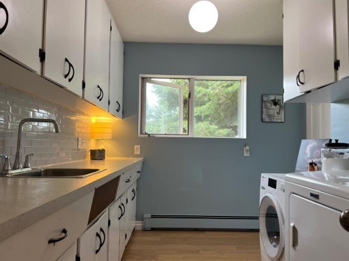 85026 Range Road 194, Rural Lethbridge County, AB - Indoor Photo Showing Laundry Room