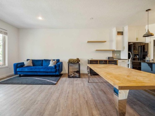 2244 18 Avenue, Coaldale, AB - Indoor