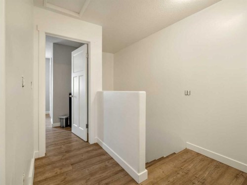 2244 18 Avenue, Coaldale, AB - Indoor Photo Showing Other Room
