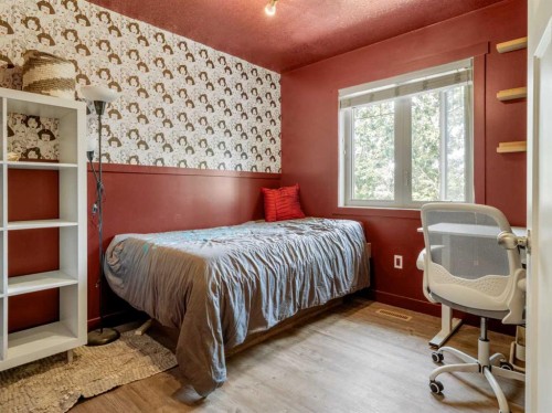 2244 18 Avenue, Coaldale, AB - Indoor Photo Showing Bedroom