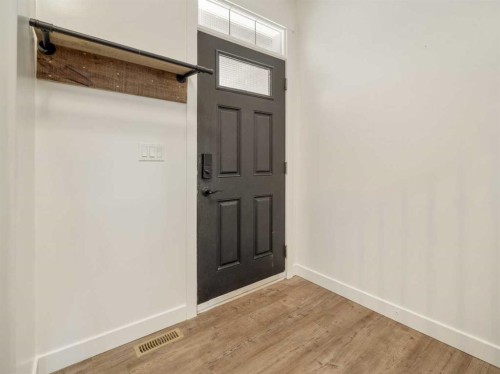2244 18 Avenue, Coaldale, AB - Indoor Photo Showing Other Room