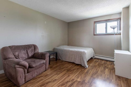 418-5 Berkeley Place West, Lethbridge, AB - Indoor