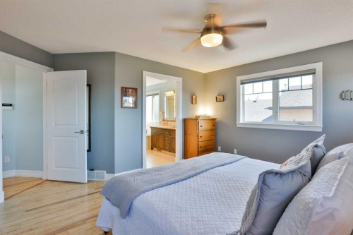 19 Canyoncrest Court West, Lethbridge, AB - Indoor Photo Showing Bedroom
