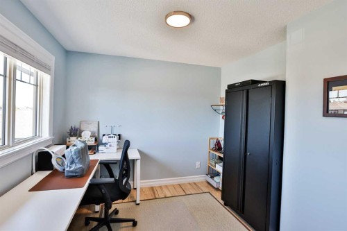 19 Canyoncrest Court West, Lethbridge, AB - Indoor Photo Showing Office