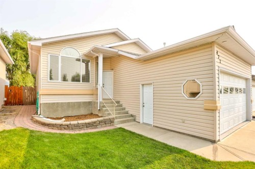 472 Heritage Boulevard West, Lethbridge, AB - Outdoor