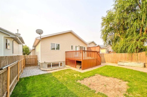 472 Heritage Boulevard West, Lethbridge, AB - Outdoor With Deck Patio Veranda With Exterior