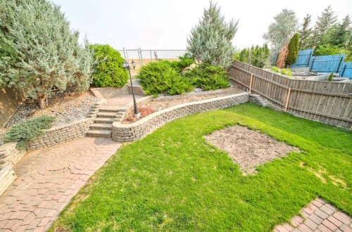 472 Heritage Boulevard West, Lethbridge, AB - Outdoor With Deck Patio Veranda
