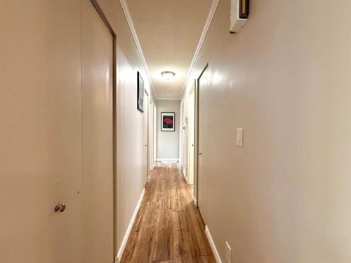 159 Laval Boulevard West, Lethbridge, AB - Indoor Photo Showing Other Room