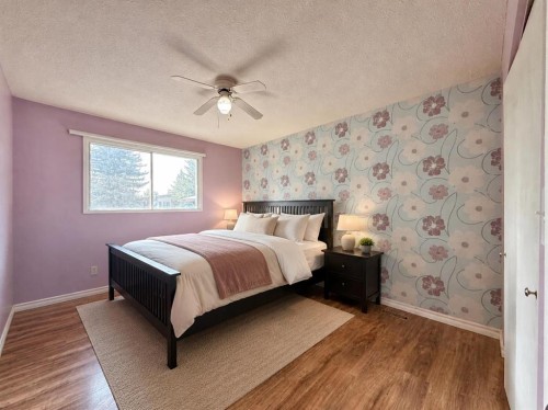 159 Laval Boulevard West, Lethbridge, AB - Indoor Photo Showing Bedroom