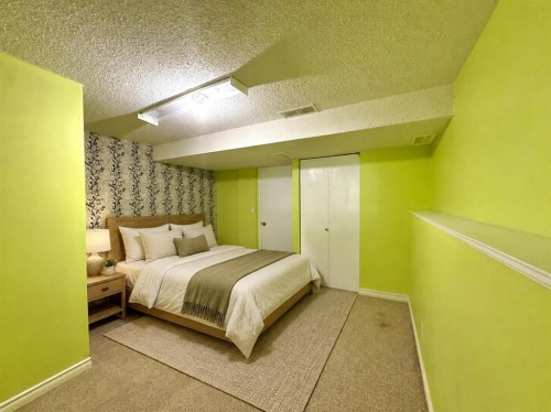 159 Laval Boulevard West, Lethbridge, AB - Indoor Photo Showing Bedroom