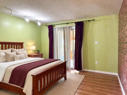 159 Laval Boulevard West, Lethbridge, AB - Indoor Photo Showing Bedroom