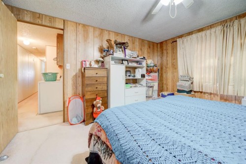 325 Minto Street, Granum, AB - Indoor