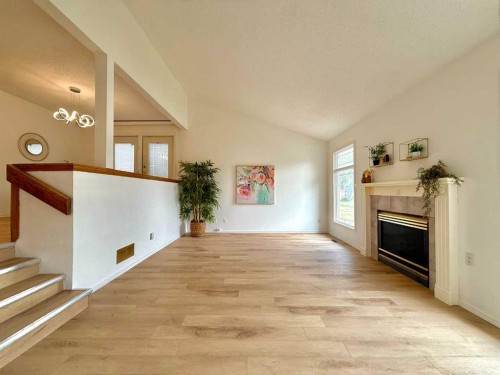 47 Princeton Crescent, Lethbridge, AB - Indoor With Fireplace