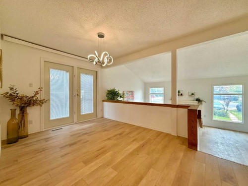 47 Princeton Crescent, Lethbridge, AB - Indoor Photo Showing Other Room