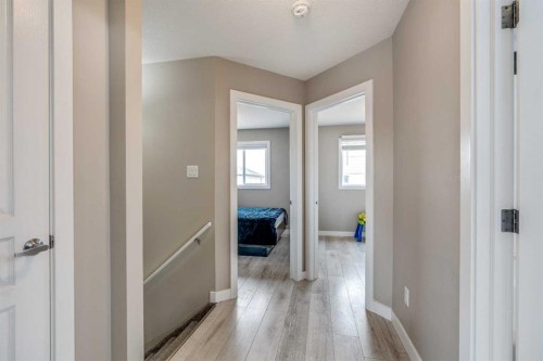 2-237 Silkstone Road West, Lethbridge, AB - Indoor Photo Showing Other Room