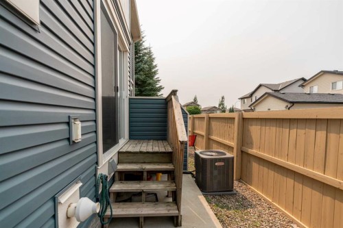 2-237 Silkstone Road West, Lethbridge, AB - Outdoor