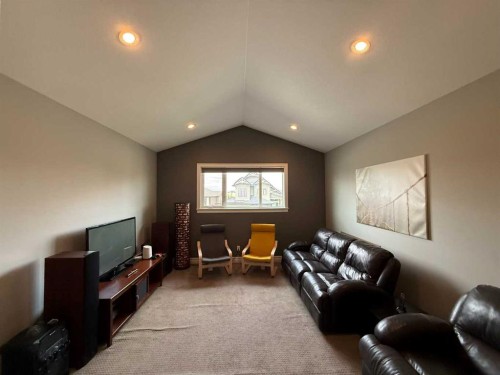 917 Canyonview Place West, Lethbridge, AB - Indoor
