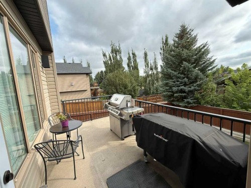 917 Canyonview Place West, Lethbridge, AB - Outdoor With Exterior