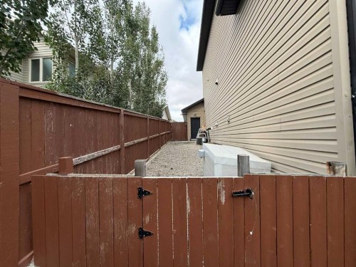 917 Canyonview Place West, Lethbridge, AB - Outdoor With Exterior