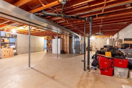 105 Kings Bay South, Lethbridge, AB - Indoor Photo Showing Basement