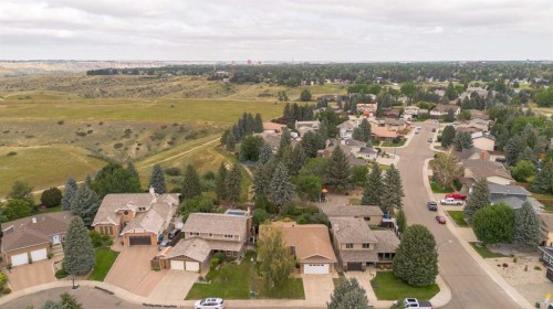 105 Kings Bay South, Lethbridge, AB - Outdoor With View