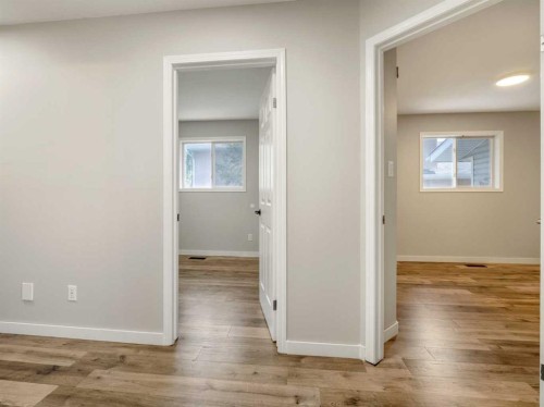 204 Mt Rundle Road West, Lethbridge, AB - Indoor Photo Showing Other Room