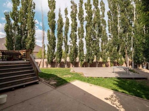 204 Mt Rundle Road West, Lethbridge, AB - Outdoor