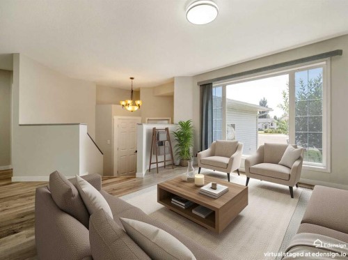 204 Mt Rundle Road West, Lethbridge, AB - Indoor Photo Showing Living Room