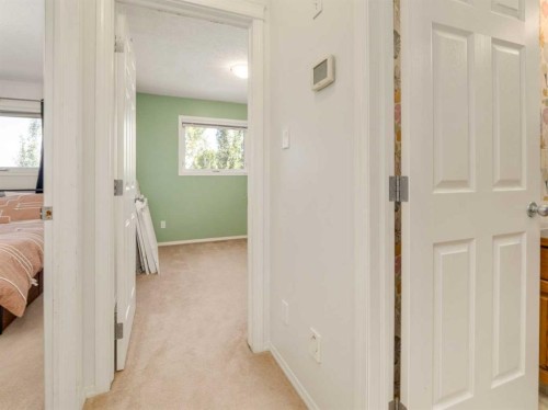 159 Aberdeen Road West, Lethbridge, AB - Indoor Photo Showing Other Room
