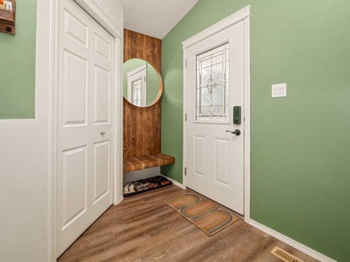 159 Aberdeen Road West, Lethbridge, AB - Indoor Photo Showing Other Room
