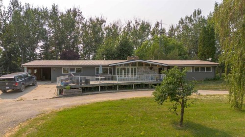 54032 Rr 20-2, Raymond, AB - Outdoor With Deck Patio Veranda