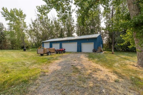 54032 Rr 20-2, Raymond, AB - Outdoor