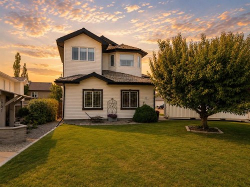 95 Heritage Point West, Lethbridge, AB - Outdoor