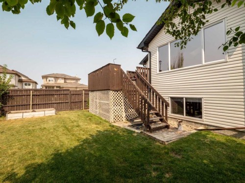 95 Heritage Point West, Lethbridge, AB - Outdoor